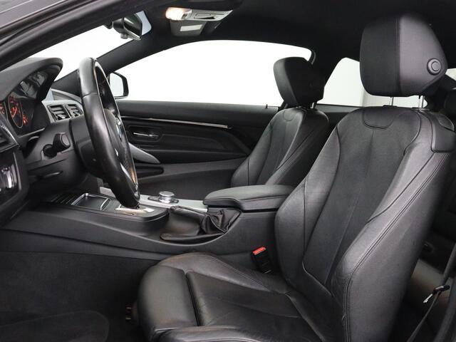 BMW 4-SERIE Coupé 418i High Executive M-sport | Stoelverwarming | Leder | Cruise control | Park assist | Sfeerverlichting | Climate control | Navigatie |
