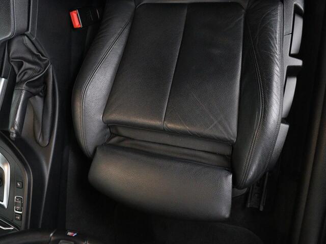 BMW 4-SERIE Coupé 418i High Executive M-sport | Stoelverwarming | Leder | Cruise control | Park assist | Sfeerverlichting | Climate control | Navigatie |