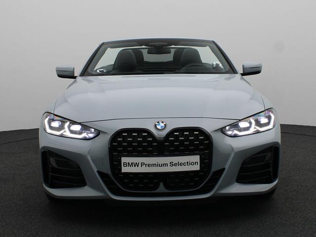 BMW 4-SERIE Cabrio M440i xDrive Driving Assistant Professional | Air Collar | Head Up Display | Harman Kardon | 19''