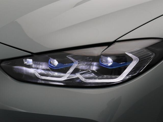BMW 4-SERIE Cabrio M440i xDrive Driving Assistant Professional | Air Collar | Head Up Display | Harman Kardon | 19''