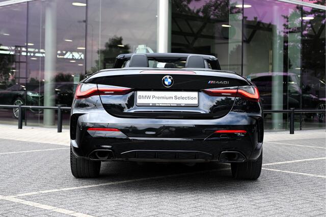 BMW 4-SERIE Cabrio M440i xDrive Automaat / Laserlight / Head-Up / Adaptief M Onderstel / Parking Assistant Plus / Comfort Access / Stuurverwarming