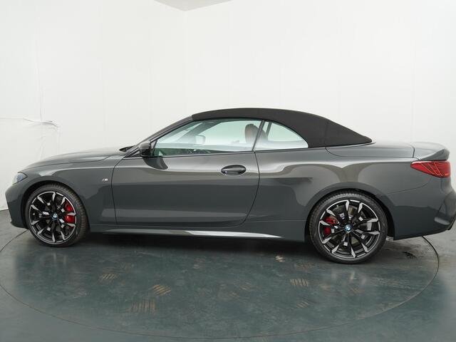 BMW 4-SERIE Cabrio 430i xDrive | M Sportpakket Pro | Harman Kardon | Air Collar | Elektrisch verstelbare voorstoelen met stoelvenilatie | M Adaptief onderstel