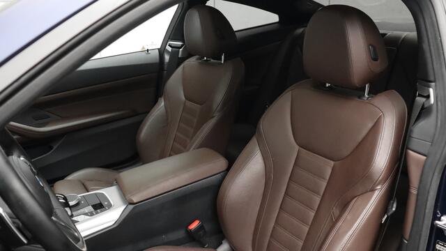 BMW 4-SERIE Coupé M440i xDrive High Executive | Schuifdak | Harman/Kardon | Laserlight | Head-up | Comfort Access