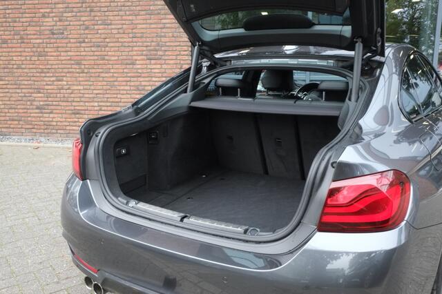 BMW 4-SERIE Gran Coupé 420i M Sport | Trekhaak | Leder | Achteruitrijcamera