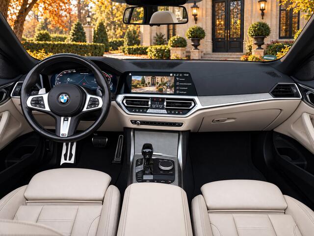 BMW 4-SERIE Cabrio M440i xDrive l Trekhaak l Head-Up l Driving Assist Prof l Nekverwarming l Top View