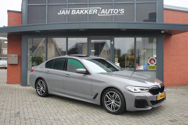 BMW 5-SERIE 520i Business Edition Plus ? M Sport ? Carplay ? Pano ? HUD ? Memory ?