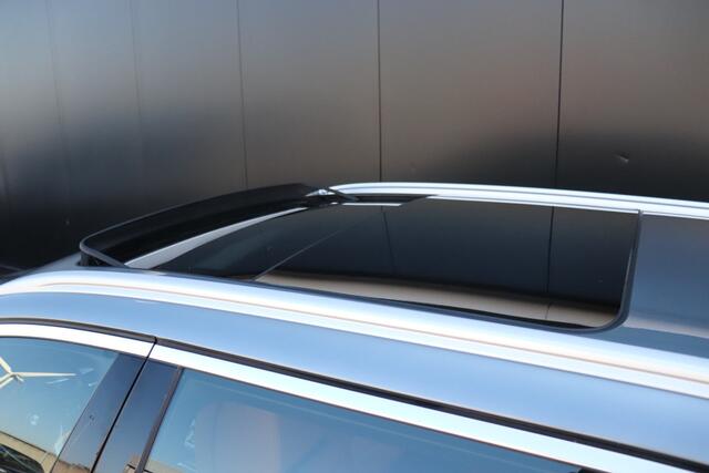 BMW 5-SERIE Touring 520i High Executive Edition | LEDER | MEMORY | PANO | STOELVERWARMING | HEAD-UP | VIRTUAL COCKPIT | PDC | CRUISE | NAVI | TREKHAAK |