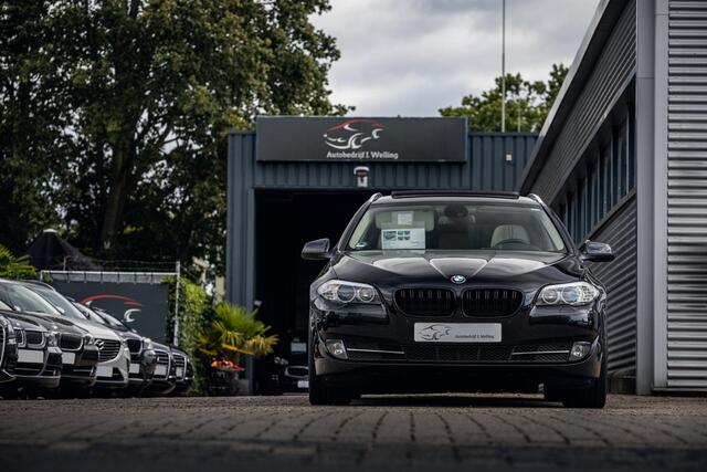 BMW 5-SERIE Touring 530e xDrive M seats / pano / laser / H&k / Tr.hk