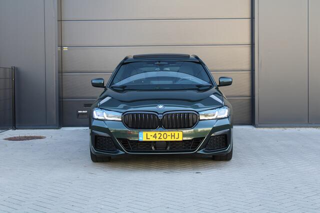BMW 5-SERIE Touring 540d xDrive High Executive | BTW | PANO | M-SPORT | 4WIELSTUR | HUD | 360 | KEYLESS | ELEK TREKHAAK |