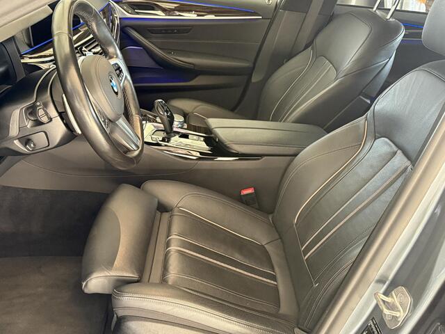 BMW 5-SERIE 530e iPerformance M Sport High Executive / Head Up / Soft close deuren / Harman Kardon / 20"
