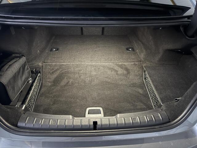 BMW 5-SERIE 530e iPerformance M Sport High Executive / Head Up / Soft close deuren / Harman Kardon / 20"