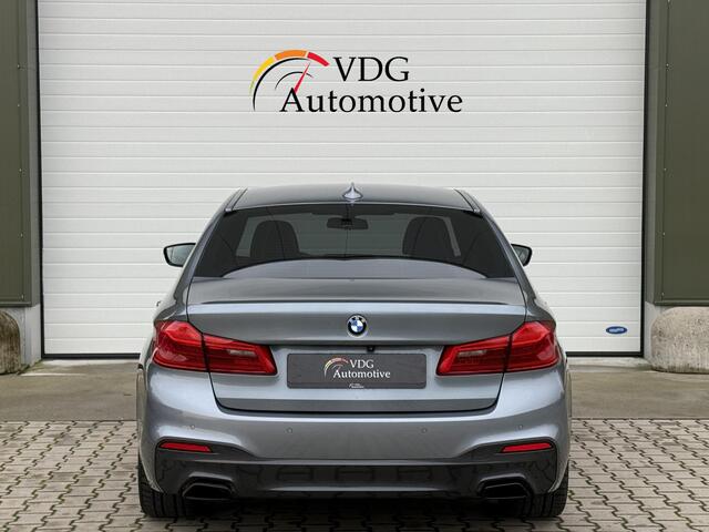 BMW 5-SERIE 530e iPerformance M Sport High Executive / Head Up / Soft close deuren / Harman Kardon / 20"