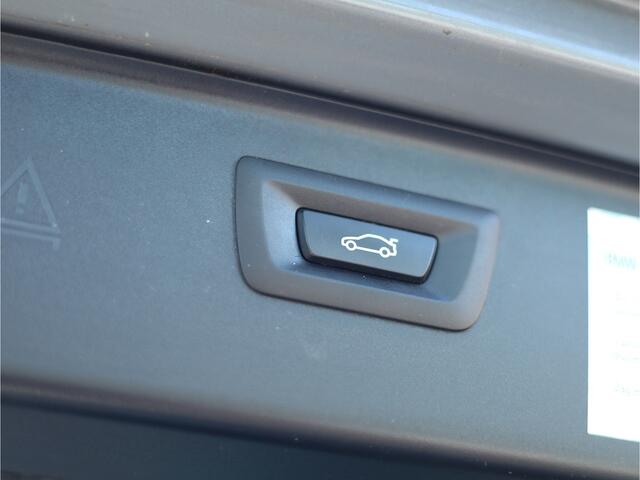 BMW 5-SERIE Touring 520i High Executive Schuif-/kantel dak | Memory seat | Lederen bekleding