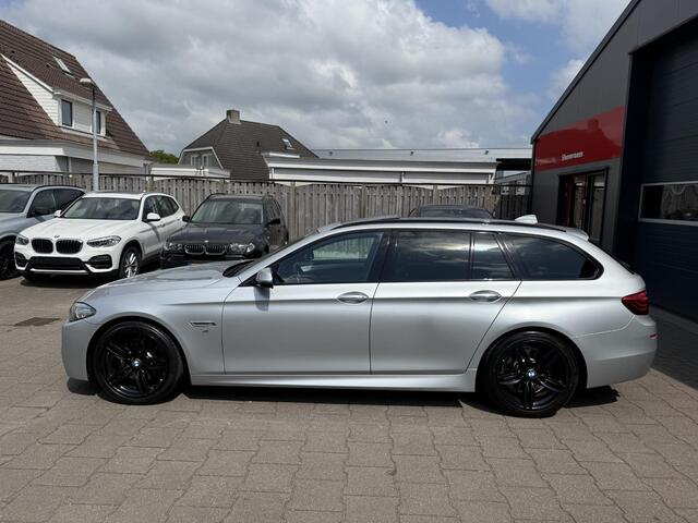 BMW 5-SERIE Touring 520i M Sport Edition Pano/Comfort/NL Auto