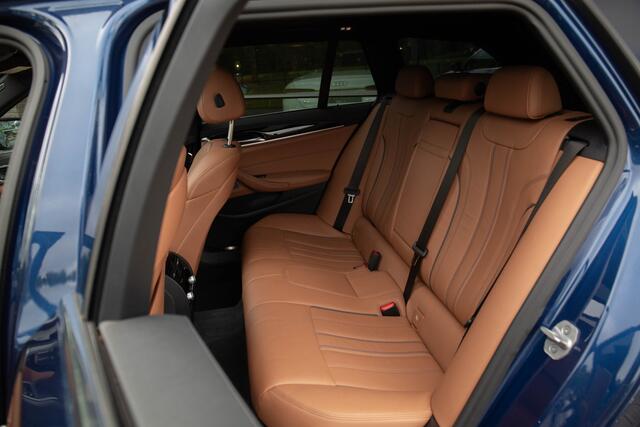 BMW 5-SERIE Touring 530e High Executive , Panodak, Adap. cruise, 360°camera,