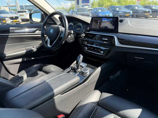 BMW 5-SERIE 520i High Executive Luxury Harman Kardon Schuif kantel dak Camera Trekhaak