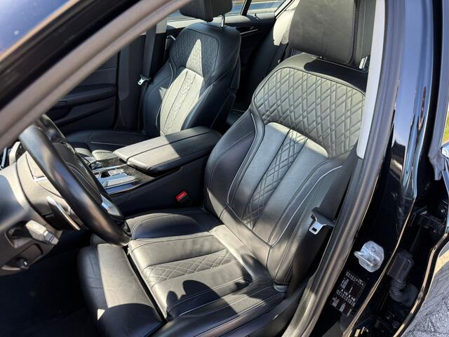 BMW 5-SERIE 520i High Executive Luxury Harman Kardon Schuif kantel dak Camera Trekhaak