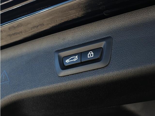 BMW 5-SERIE 530e xDrive High Executive I Leder I Trekhaak I Camera