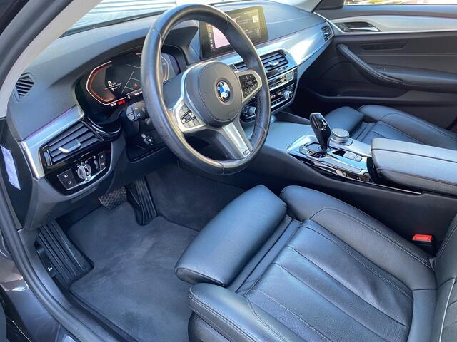 BMW 5-SERIE Touring 530i High Executive Edition