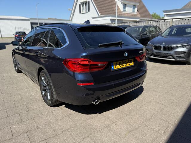 BMW 5-SERIE Touring 520i High Executive Edition NL Auto