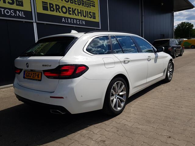 BMW 5-SERIE Touring 520d Business Edition Plus