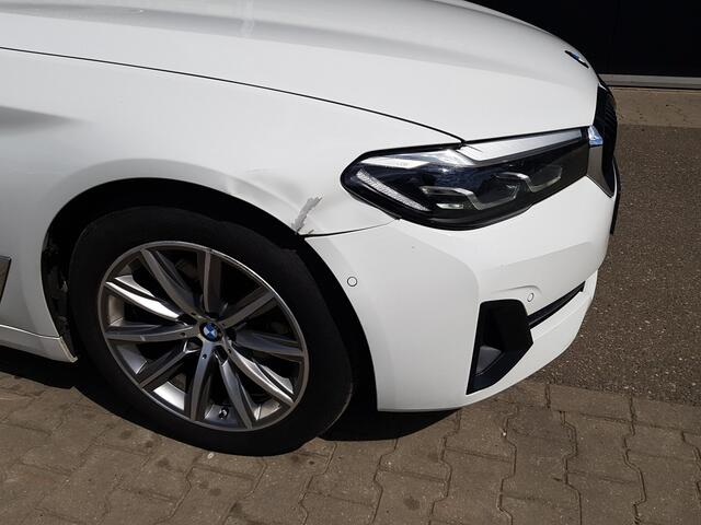 BMW 5-SERIE Touring 520d Business Edition Plus