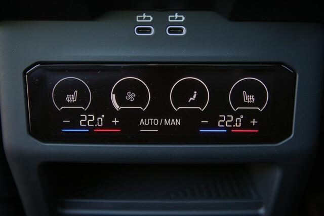 BMW 5-SERIE 550e xDrive | 500PK | Sfeerverlichting | Pano | Carplay |