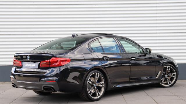 BMW 5-SERIE M550i xDrive High Executive | Massage | Bowers & Wilkins | Schuifdak | Head-up | M Onderstel Professional | Stoelventilatie