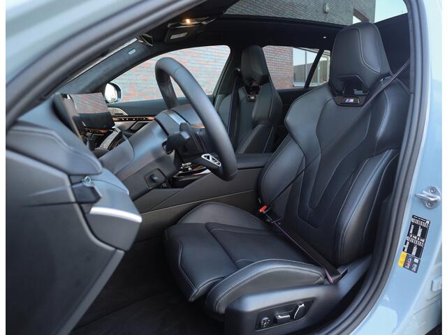 BMW 5-SERIE Touring 550e xDrive *Direct leverbaar!*Full option*