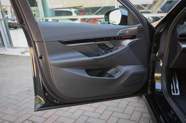 BMW 5-SERIE 530e M-Sport Pro | Pano | HUD | Sfeerverlichting |