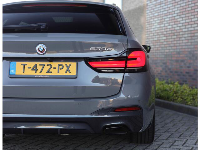 BMW 5-SERIE Touring 530e xDrive *Pano*H/K*Laser*Trekhaak*