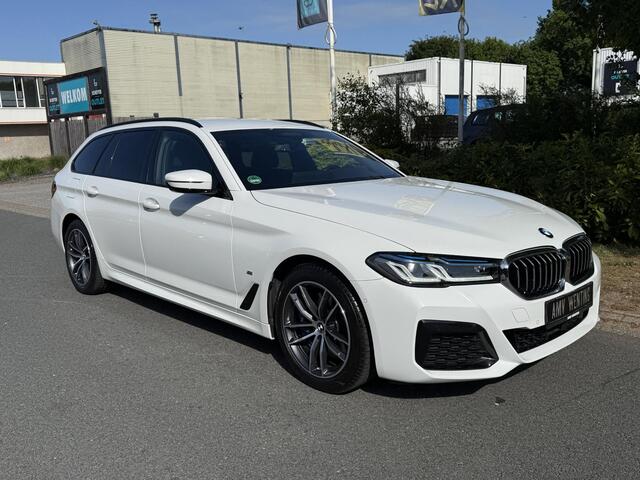 BMW 5-SERIE Touring 530e M-Sport 292PK LaseroACCoHeadUp