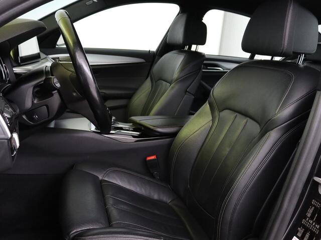 BMW 5-SERIE 520i High Executive | Trekhaak | Leder | Cruise Control | Navigatie | Stoelverwarming | LED | LMV 20