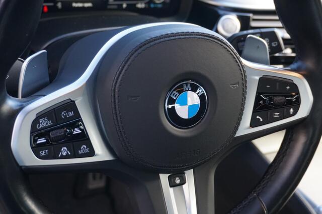 BMW 5-SERIE Touring 530e High Executive M Pakket | Trekhaak | LASER | ACC