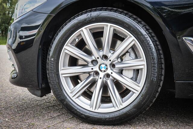 BMW 5-SERIE Touring 530i High Executive Luxury Line