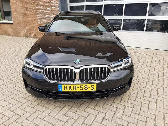 BMW 5-SERIE Touring 530e xDrive High Executive FULL OPIES