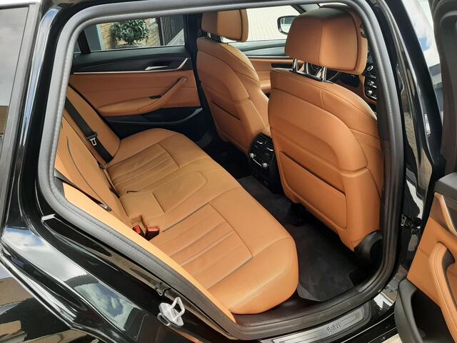 BMW 5-SERIE Touring 530e xDrive High Executive FULL OPIES