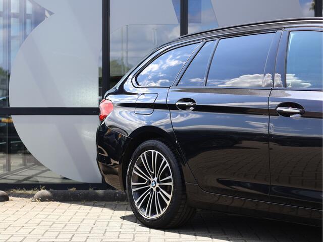 BMW 5-SERIE Touring 530i xDrive High Executive *Lucht*HUD*ACC*Softclose*Sportline*