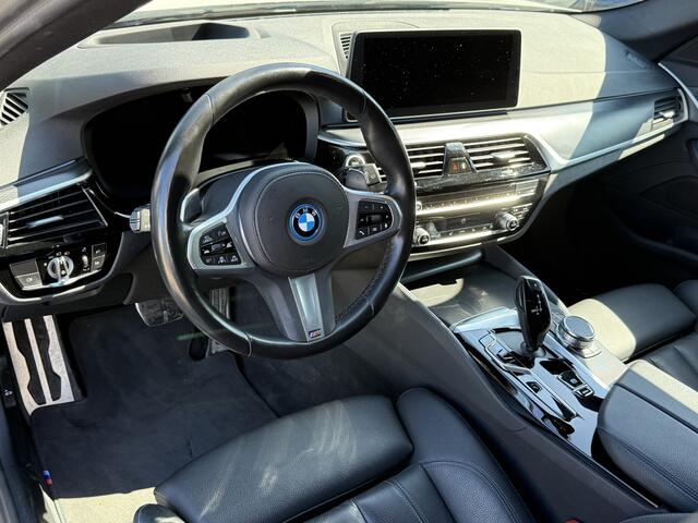 BMW 5-SERIE Touring 530e High Exe | M-Sport | CoPilot | Trekhaak | Head-Up | Comfort Acces | Camera | 4 Zone Clima