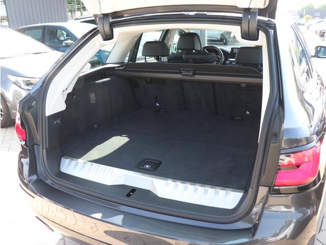 BMW 5-SERIE 530e xDrive High Executive I Keyles I Leder I 360 Camera
