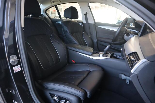 BMW 5-SERIE Sedan 530e Business Edition Plus