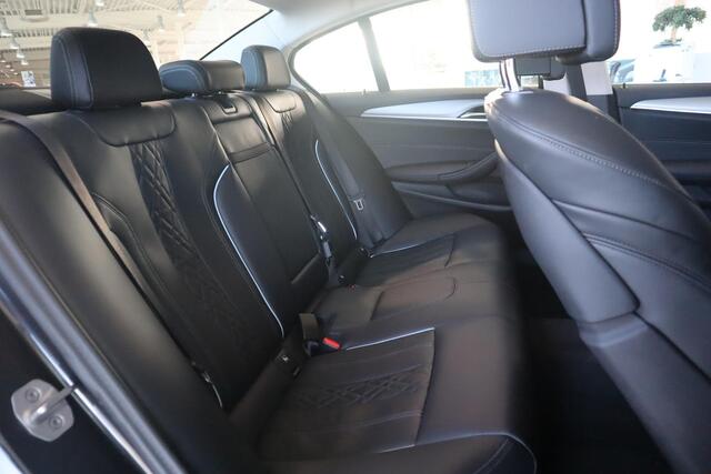 BMW 5-SERIE Sedan 530e Business Edition Plus