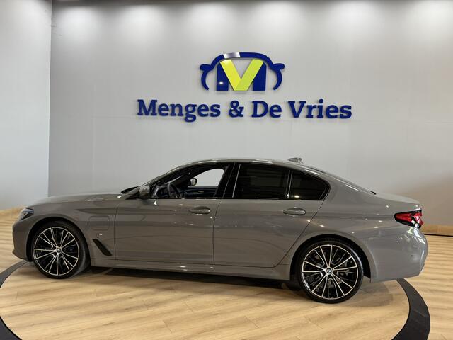 BMW 5-SERIE 545e xDrive High Executive Edition M Sport | Airco ECC | Laser | 360 Camera | Dakota Leder | Keyless | Memory | Harman Kardon |