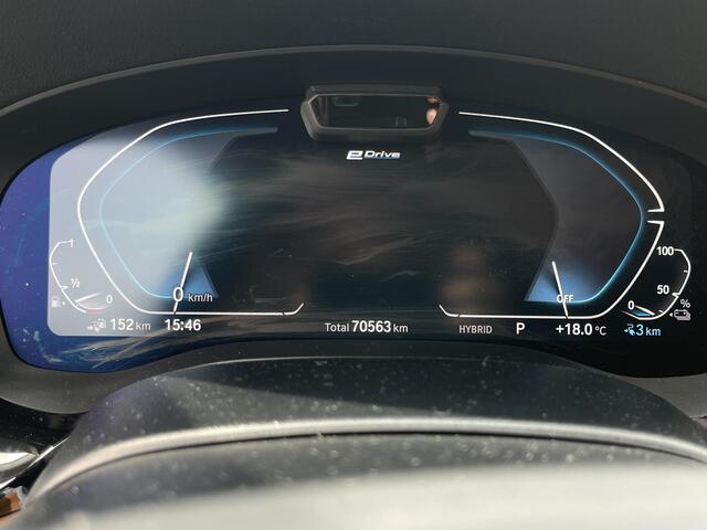 BMW 5-SERIE Touring 530e Executive 18"/Leder/Dodehoek/Adaptieve cruise/Camera/Stoel + stuurverwarming/Apple Carplay & Android Auto