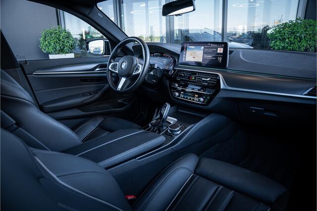BMW 5-SERIE Touring 530i Business Edition Plus - M Sport Performance | Panorama | Memory | HUD | ACC
