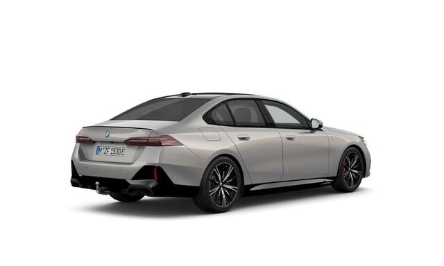 BMW 5-SERIE 530e Sedan | M Sport Edition | M Sportpakket Pro | Innovation Pack | Travel Pack | Comfort Pack