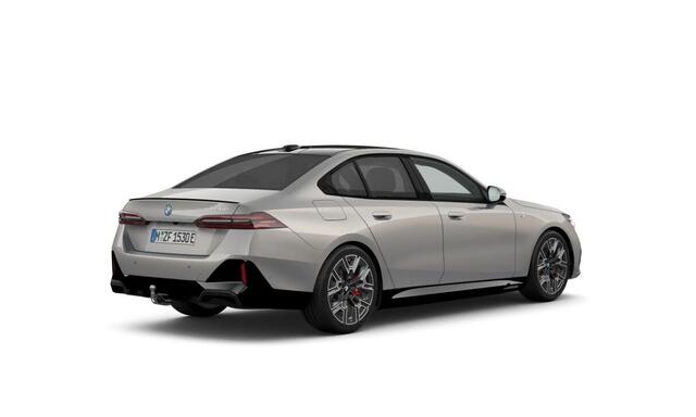 BMW 5-SERIE 530e Sedan | M Sport Edition | M Sportpakket Pro | Innovation Pack | Comfort Pack | Travel Pack