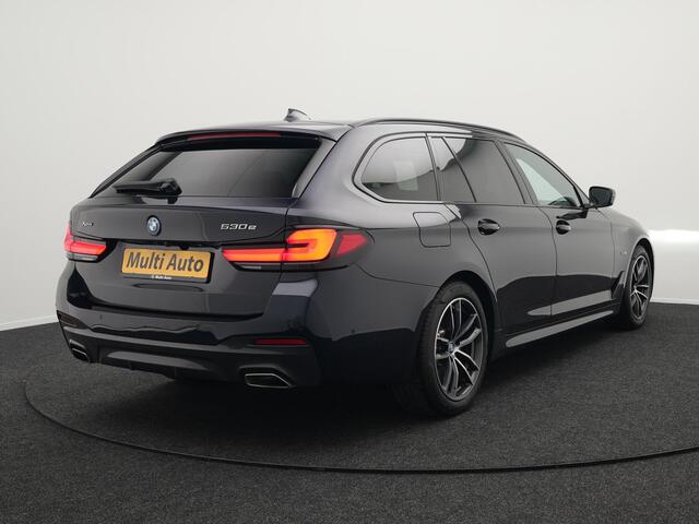 BMW 5-SERIE Touring 530e xDrive M Sport Plug in Hybrid | PHEV | Adaptive Cruise | Meesturende achteras | Lederen Sportstoelen Memory | Adaptive Onderstel | Carplay | Camera | LED |