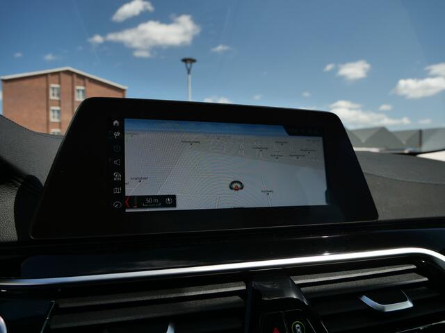 BMW 5-SERIE 530e iPerformance High Executive Head-up display / Memory-stoel / 19 Inch