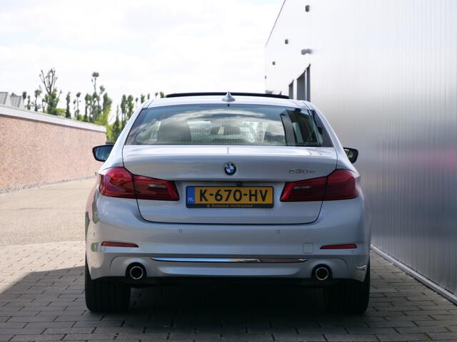 BMW 5-SERIE 530e iPerformance High Executive Head-up display / Memory-stoel / 19 Inch